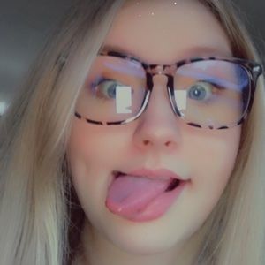 Meet your Posher, Katelyn